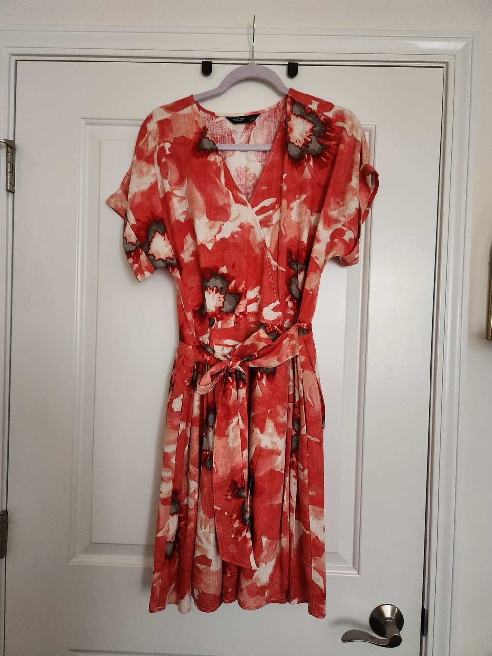 Simply Vera Vera Wang Coral and Cream Floral Wrap Midi Dress
